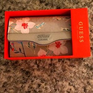 GUESS Monogram Taupe Floral Flap Clutch Wallet NWT